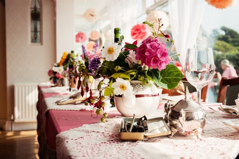 30 Stunning Wedding Table Flowers