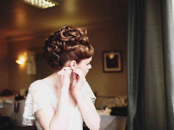20 Beautiful Wedding Bun Hairstyles