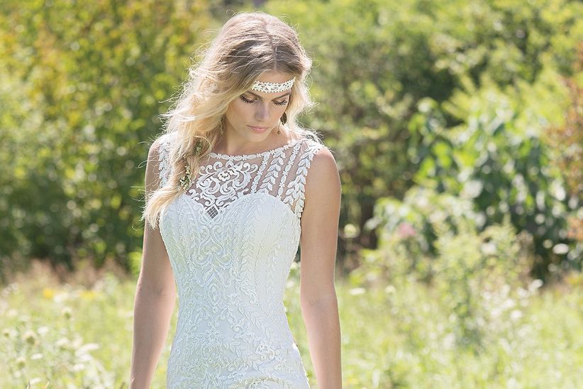 the-ultimate-bridal-look-guide-for-tall-brides