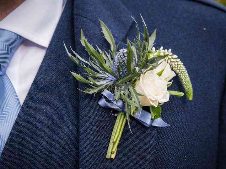 Your Guide To Wedding Buttonholes